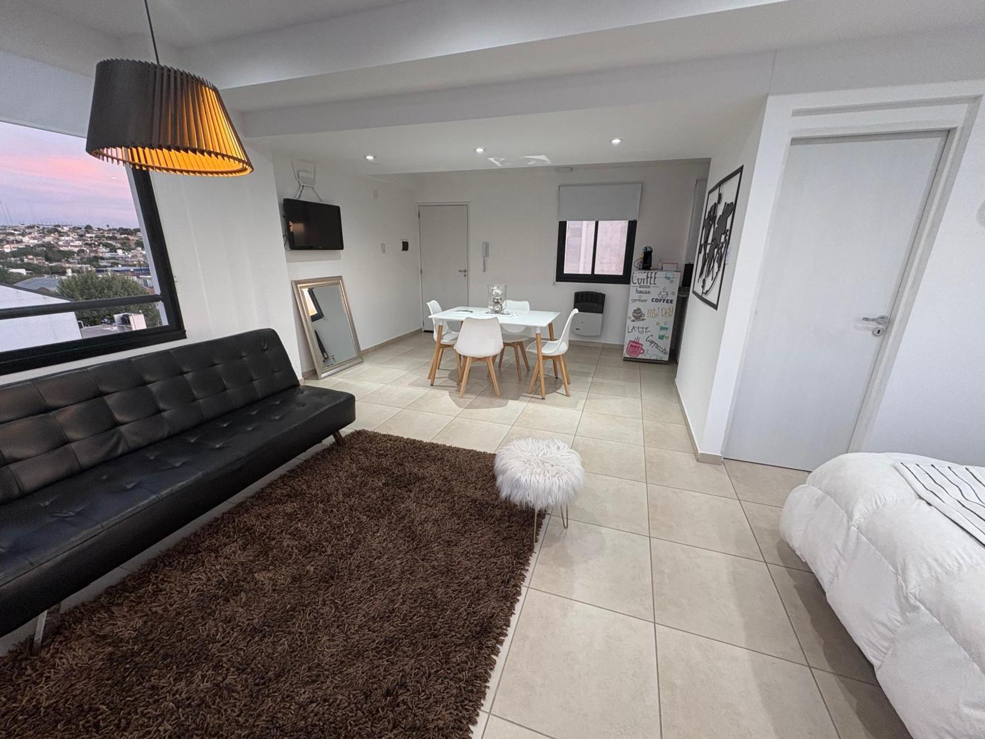 Luminoso Dpto Con Vista Panoramica Y Cochera Techada Apartamento Córdoba